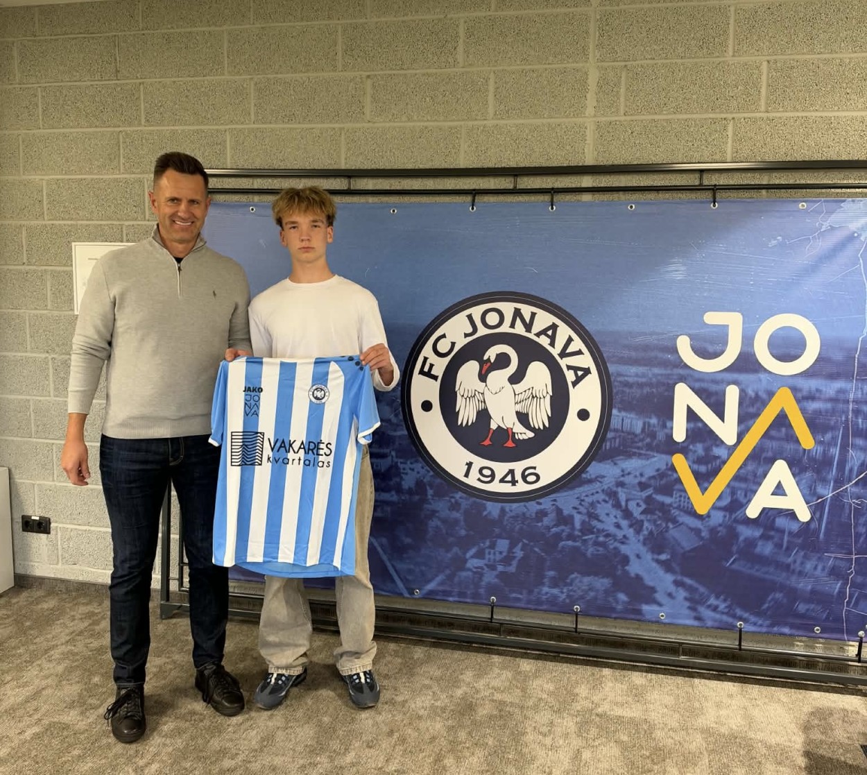 Matas Mirončikas pasirašė ilgalaikę profesionalią sutartį su FK Jonava